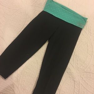 VS Pink Crop Leggings